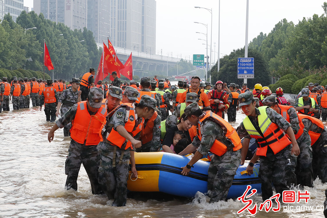 救援|郑州联勤保障中心某团官兵紧急支援阜外华中心血管医院