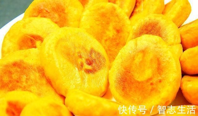 南瓜里打2个鸡蛋,竟然这么好吃教你10分钟快速搞定全家早餐