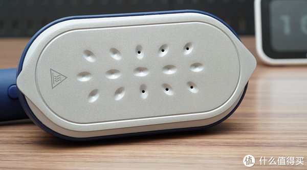 黄昏鼓捣家电 篇四十八：便携又好用 家用出差两相宜的舒乐氏手持挂烫机使用测评