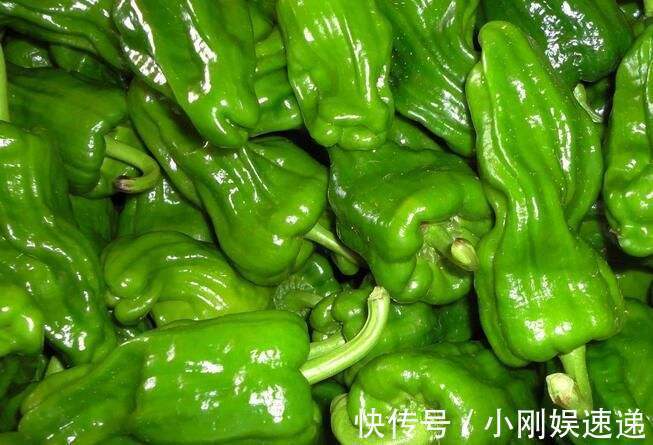 角膜软化症|常吃青椒的人，健康不会远离你，但切忌与一物同食，早知早受益！