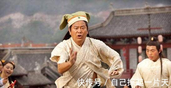 牵牛|才女出一上联“牵牛喝水嘴对嘴”,你能对出下联吗!