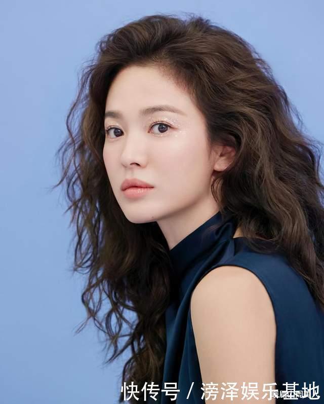 修饰|奔五的女人远离这5种“发型”,特别是第2种,难看显老还特土