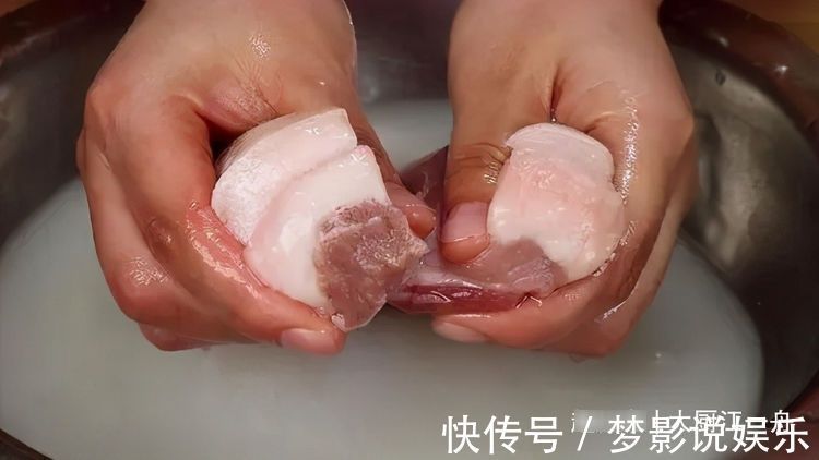 香味|炒猪肉炖排骨,牢记“1放3不放”,肉香味浓又解馋,关键还不腥