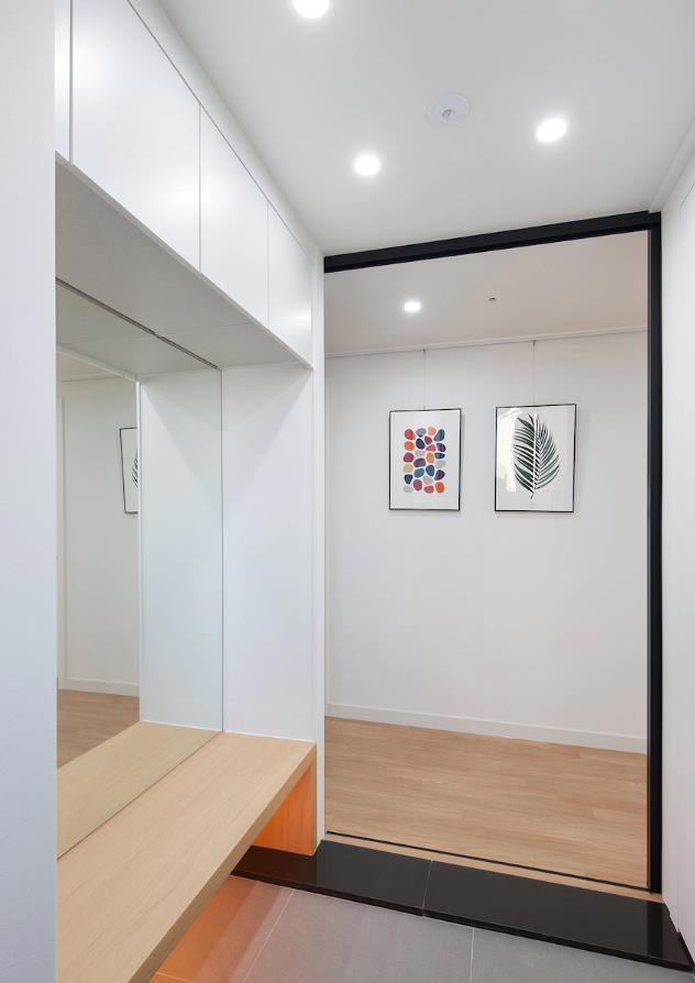 梳妆间|理智选择“去客厅化”,只买一张沙发不做累赘设计,111㎡很舒服