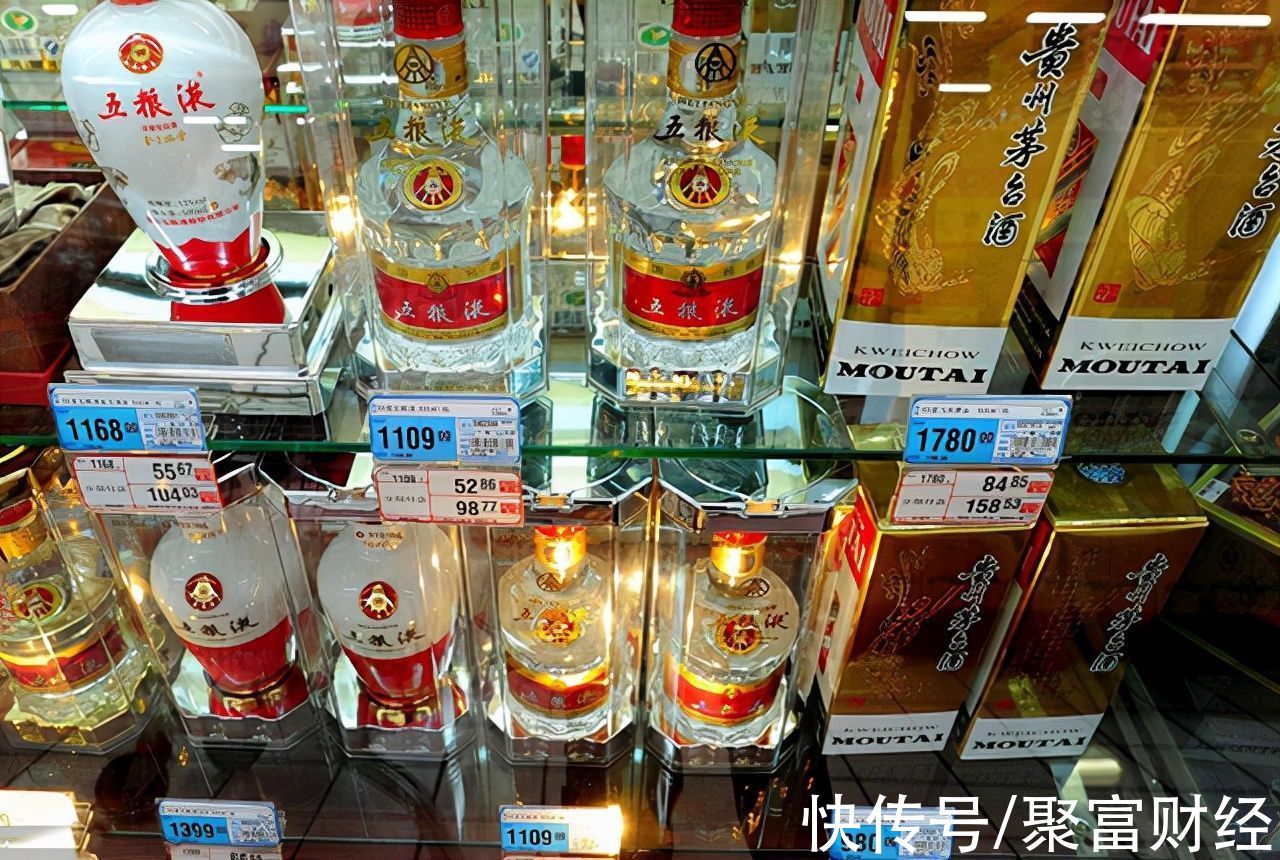 电商|烟酒店越开越多，表面没生意，老板透露“很挣钱”？赚钱真相揭晓