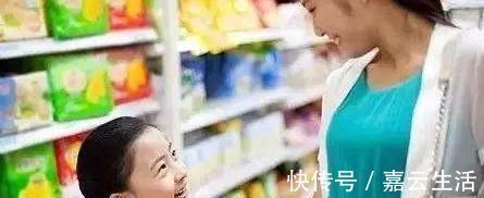 好孩子|孩子把钱弄丢了,两位妈妈的教育方式,会影响孩子长大后的格局