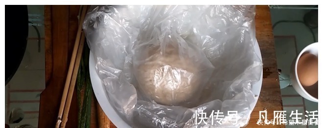 白糖|教你在家做鸡蛋灌饼,保准起层又鼓泡,做法详细讲解,想失败都难!