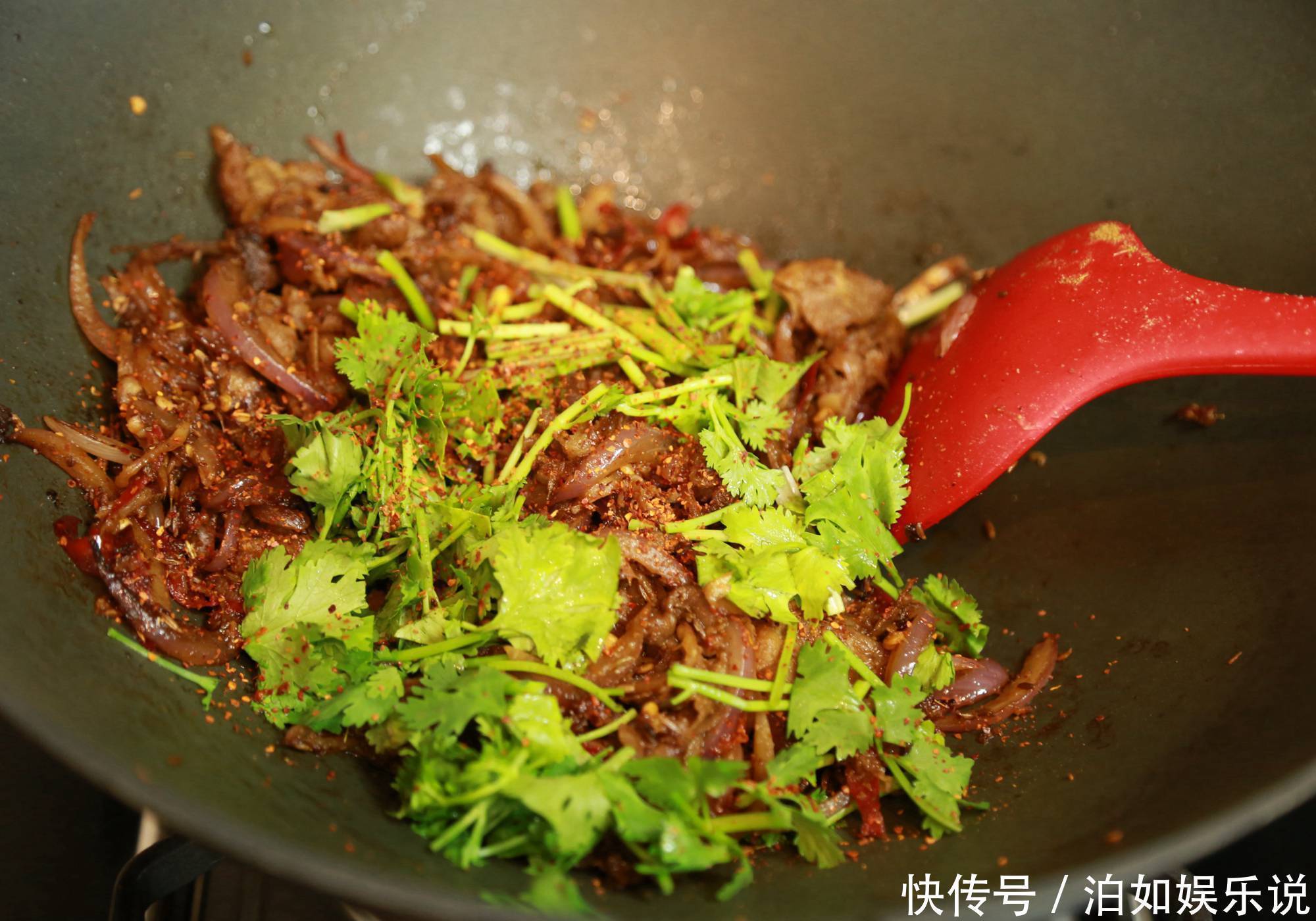 到来|一年最湿热的天气到来,“冬病夏治”,享受美味的同时还祛湿!