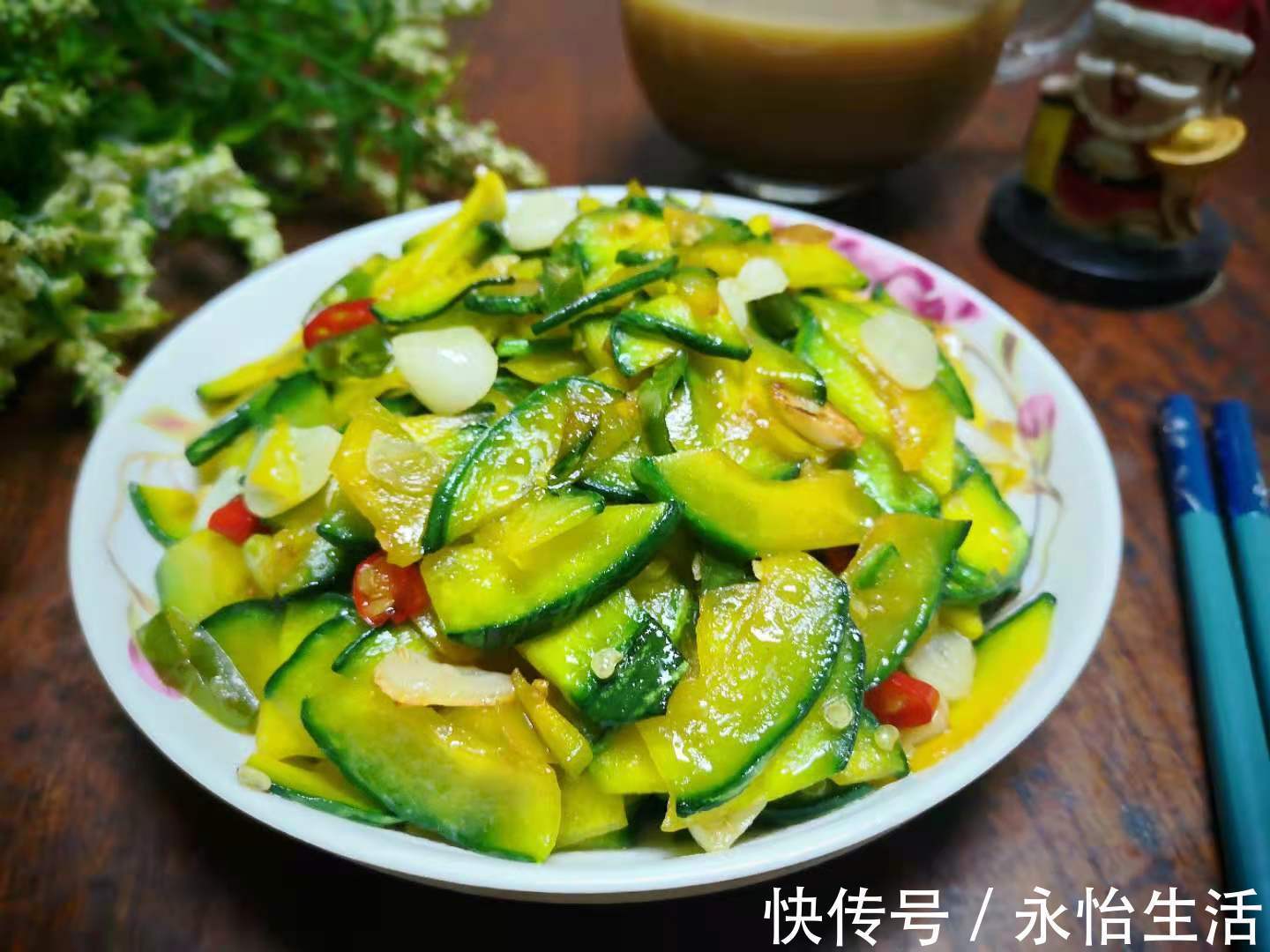 小面姨|夏天黄瓜丝瓜靠边站,多吃这瓜,明目解暑降三高,中老年人要多吃