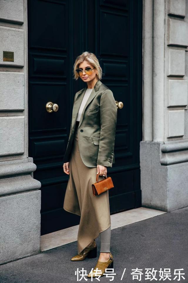 比帆布鞋还百搭!这5双鞋子才是秋冬的“王炸单品”,谁穿谁好看