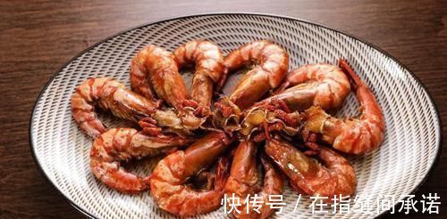 米酒|一家三口的晚餐，虽然贵了点，但简单又美味，贤惠媳妇40分钟搞定