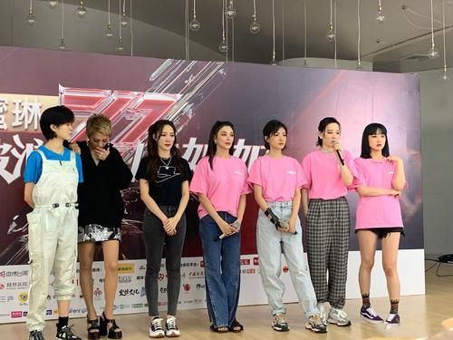  宁静|浪姐团综开播，时隔两个月，宁静仍旧没有走出小团体的圈子！