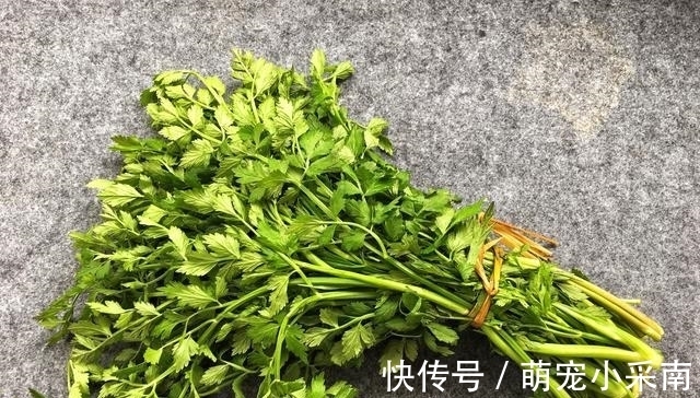 食用期长达5个月，却少有人去摘，如今正当季，炒腊肉是一绝！