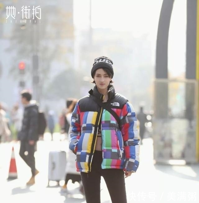  搭配上|羽绒服的六种搭配，每一套都''美爆''了，时髦保暖又好看。