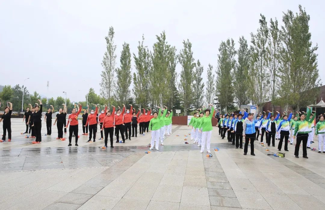 文体大餐$【书写群众满意的“民生答卷”】莱山区“文体大餐”点亮群众多彩生活