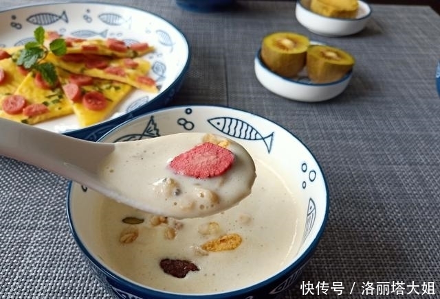 红薯|40岁女人的极简早餐火了,一人食也精致有情调,中年生活要有质感