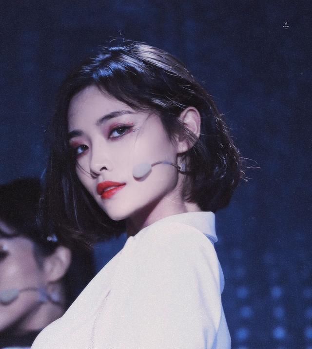 五官|女生的脸上有这三个“特征”,千万不要留黑长直,剪短发才上档次