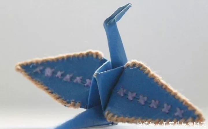 重样|每天折一只千纸鹤,他坚持了1000天不重样,女友被感动到梨花带雨