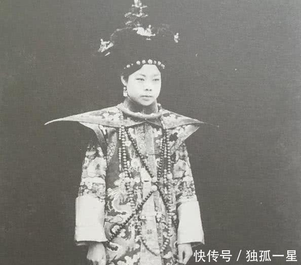 溥仪|看了末代皇妃的珍贵照片,深知溥仪不易,难怪婉容成为皇后!
