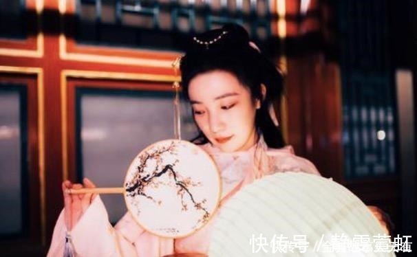 宛转心|他诗红人不红，写下一首爱情诗，其中两句打动了无数有情人