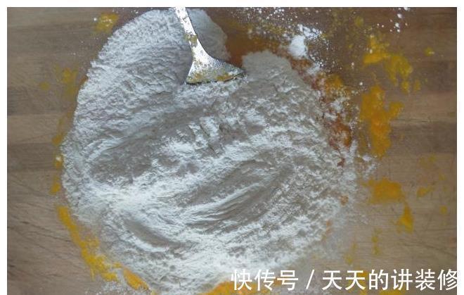 制作过程|不用烤箱蒸出来的南瓜月饼,无油少糖不上火,老人孩子吃更健康
