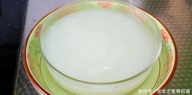 自制凉粉原来这么简单,比例和做法全告诉你,比买的好吃还放心