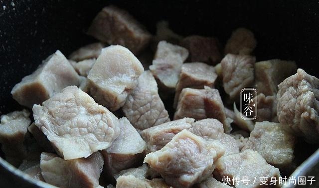 美味|秋天,少吃猪肉多吃它,简单炖一锅,营养美味又暖胃,贵点也值得