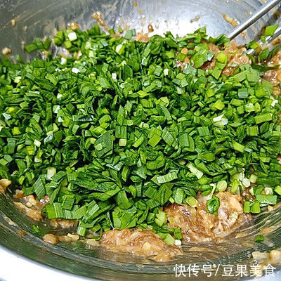 #东古家味美食#韭菜虾仁肉馅水饺