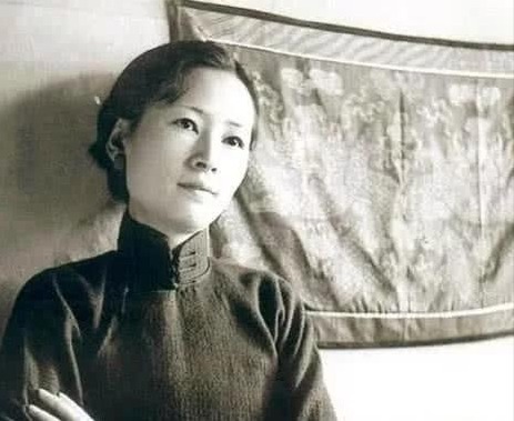 母亲|他考清华就差两分,母亲不信复查试卷,发现试卷上写着一句话