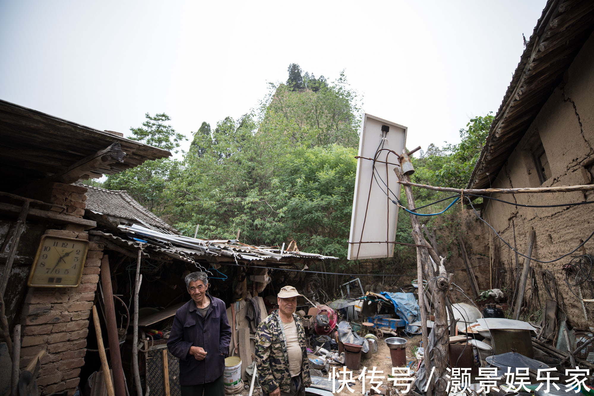 大叔!农村66岁老汉无妻无子,家藏万件“宝贝”,独居40余年像个老顽童