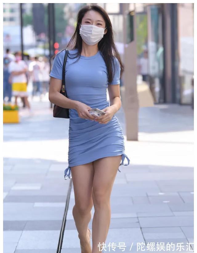 小姐姐|牛油果色吊带裙，让水润的肌肤更显洁净白皙，时尚性感