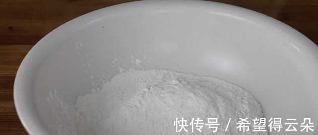 糯米汤圆|吃了半辈子汤圆，这做法真是第一次见，香甜软糯，全家爱吃！