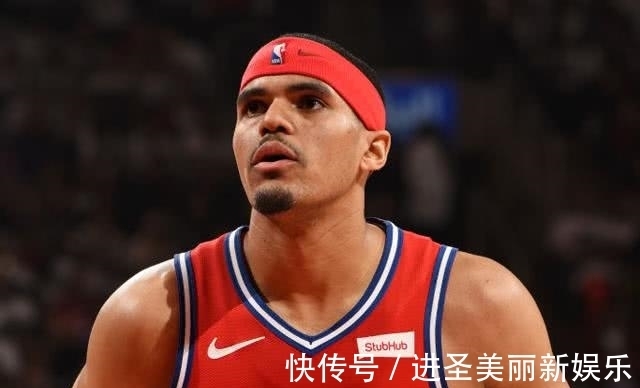 邓肯·罗宾逊|官宣!比尔退出国家队,一人接受隔离,美国男篮该何去何从