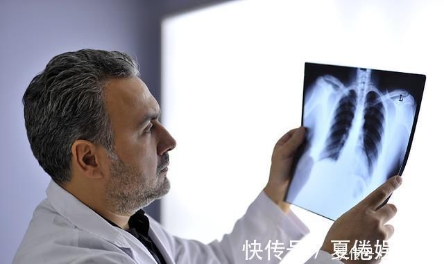 分泌物|睡觉时出现4种情况，多半是肺部受损的预警，可不能大意