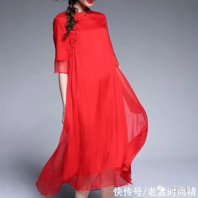 国风|火火火，穿旗袍看个秀竟惊艳海外，友人点赞:东方Style