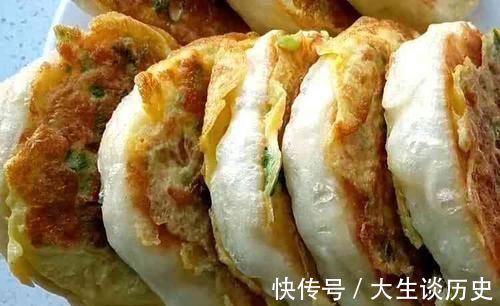 面剂|一碗面粉3个鸡蛋，做法你绝对没见过，10分钟解决全家早餐