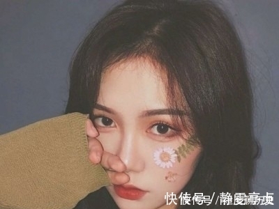 女生|如果女生脸上有这3特征,不要再“剪刘海”,露出额头更精致