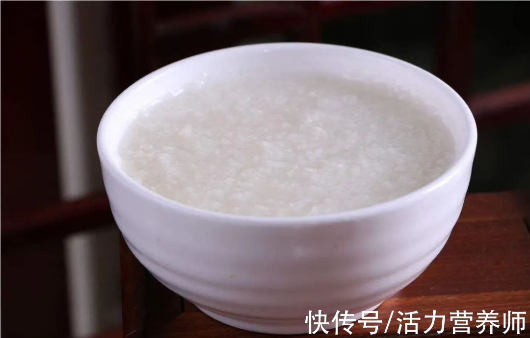 血糖生成指数|糖尿病患者到底能不能吃面条、粥类？若想稳定血糖，2种主食少吃