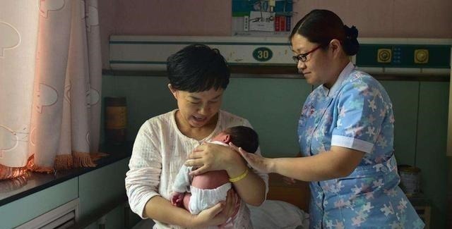 新妈妈|为什么真有人得“月子病”,有人却说坐月子是陋习你咋看