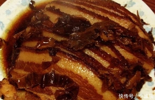 同学远道而来上我家做客,做了四道菜招待,临走送我一个礼物