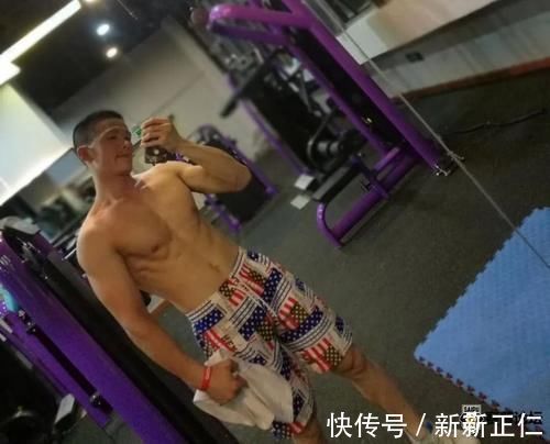 俯卧撑|听说胸肌好练,胸型难修,练成啥样一切随缘