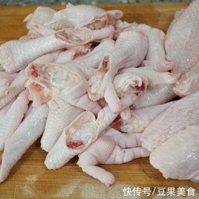 黑暗料理|有了鸡爪虾煲，爱心早餐省时做