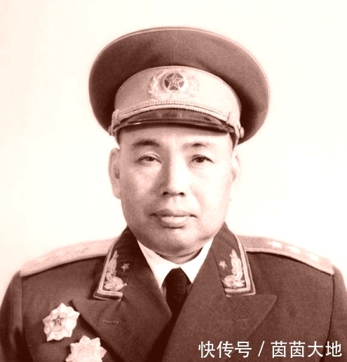 跪下|许世友解放后回乡探亲要开杀戒,老母亲跪下求饶,怎么回事?