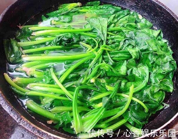 葡萄|女性不想成黄脸婆,推荐常吃3种食物,延缓衰老,美容养颜