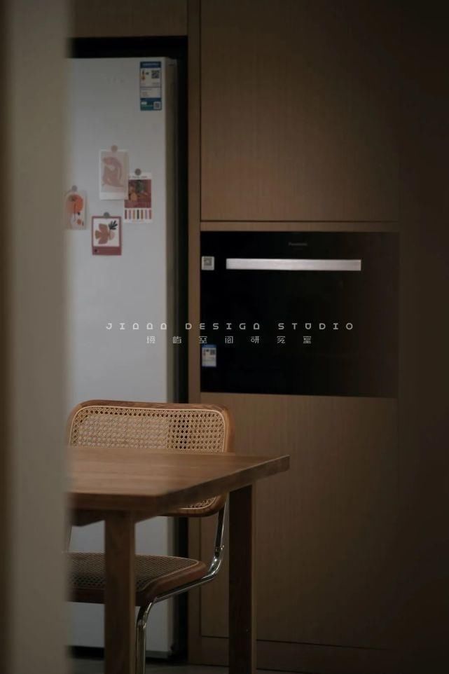 衣帽间@巧用玄关,引入西厨岛台,打造LDK式客餐厨的日式氛围家