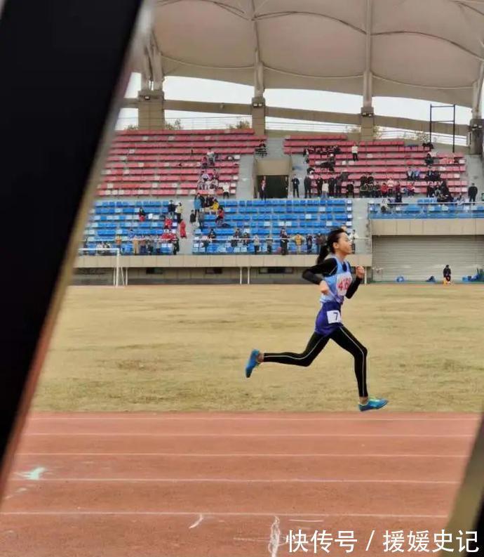 男生|11歲女學(xué)霸跑的太快被喊''閃電俠''全校男生都跑不過(guò)她