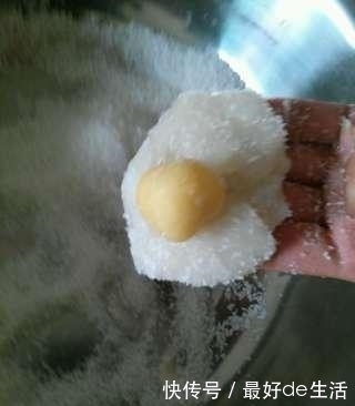 好吃|告诉您一个小技巧煮糯米糍,晶莹剔透不粘锅,好吃又方便