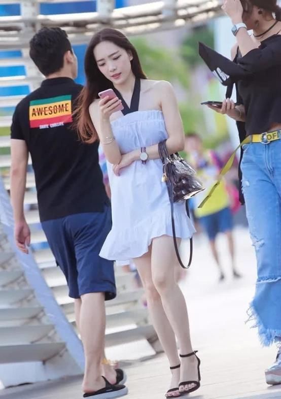 美如冠玉|性感美女美如冠玉,聪慧清新超级苏,年轻活力穿搭很精巧