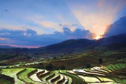 中年|到海南五指山市旅游，这9大景点不容错过，独具风情与魅力