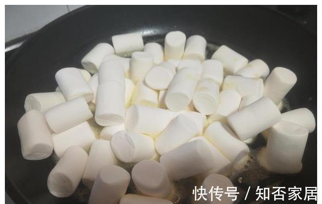 坚果|在家做好看又好吃的雪花酥，咬一口酥脆香甜，根本停不下来